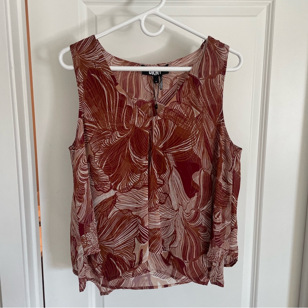 BNWT DKNY blouse, sz M